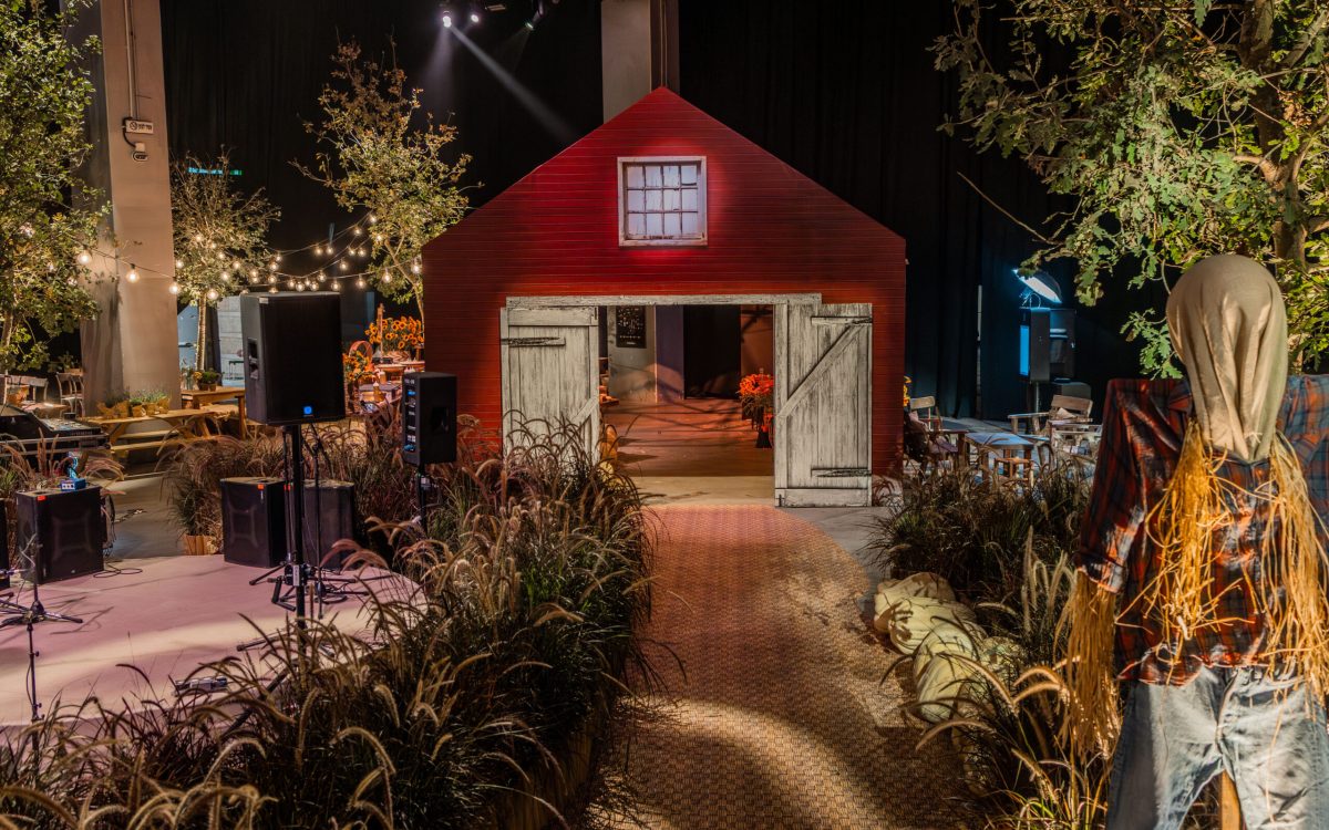 2025-10-30MONDAY-119